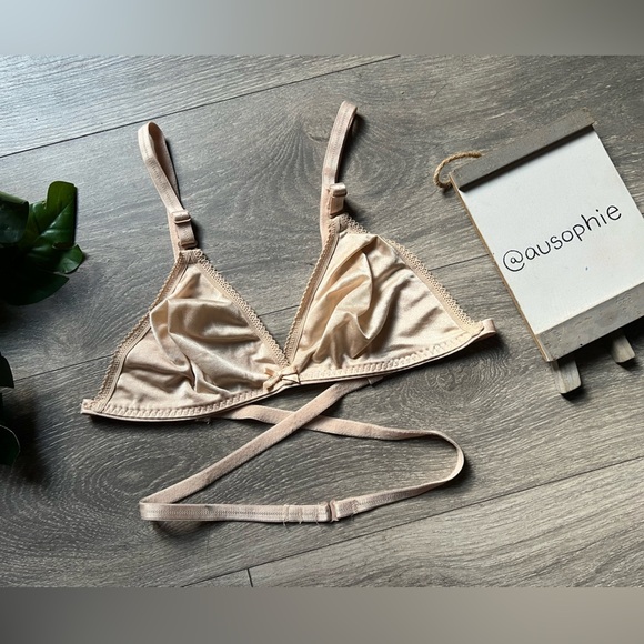 Vintage Warner’s Any Which Way Wire Free Cream Triangle Wrap Bralette 36 A B C - Picture 1 of 13